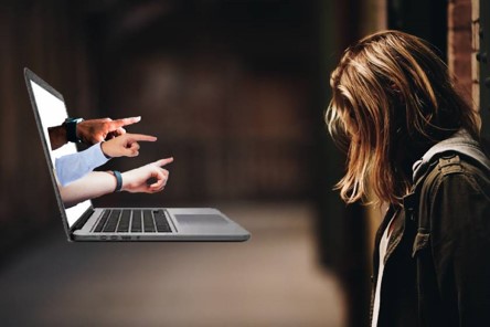 Erradiquemos la violencia digital contra mujeres y niñas: Un esfuerzo global urgente