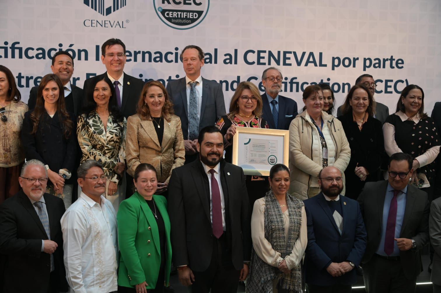 El CENEVAL recibe certificación internacional de calidad otorgada por el RCEC