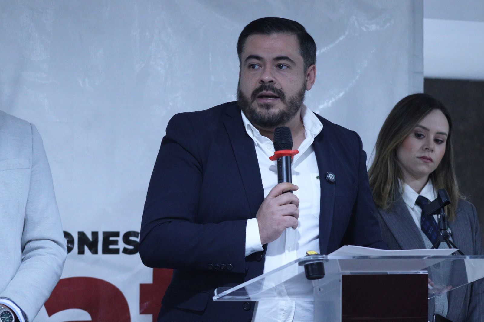   Denuncian persecución política contra regidor electo de Morena, privado de su libertad