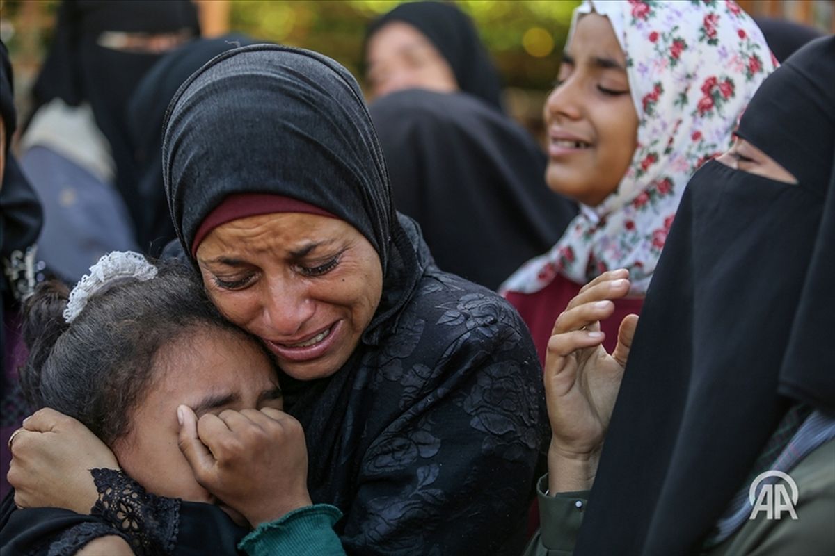 Mujeres y niñas , principales víctimas de la guerra 