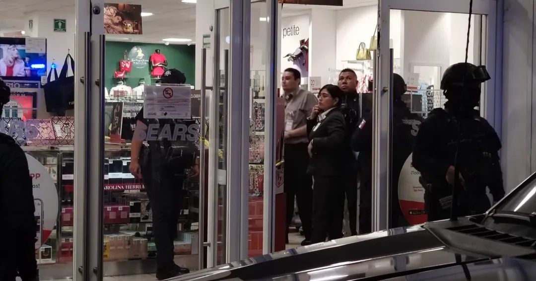 Asaltan tienda y desatan pánico en pleno Centro Histórico de Veracruz